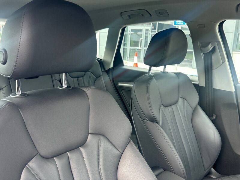 More views of Audi Q5