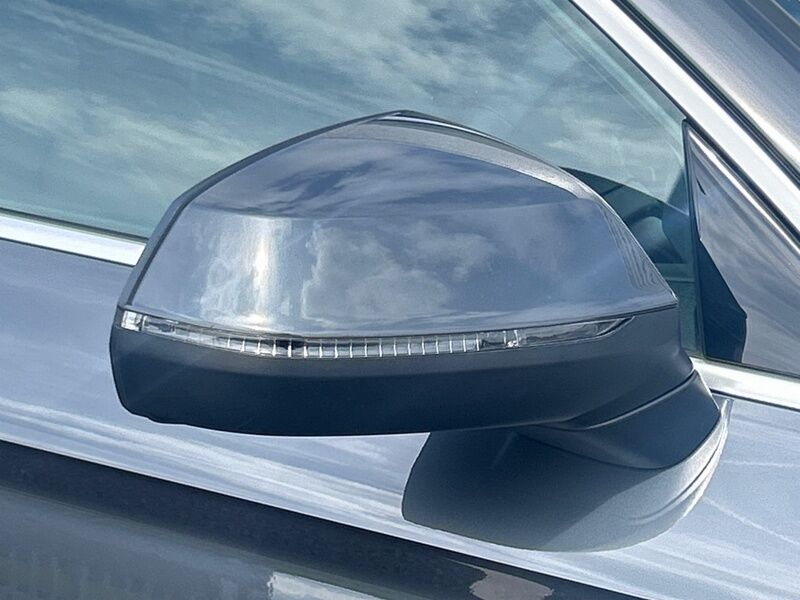 More views of Audi Q5