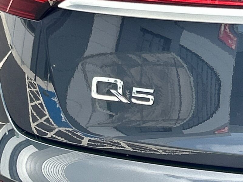 More views of Audi Q5