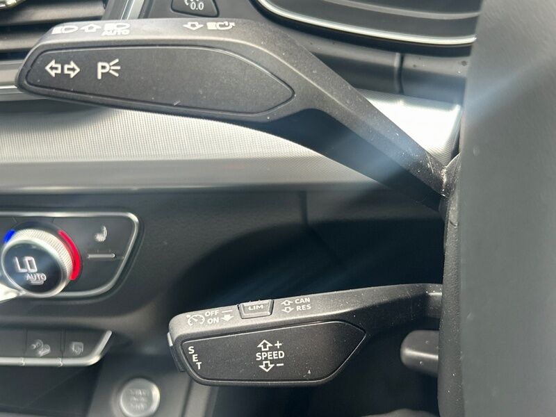 More views of Audi Q5