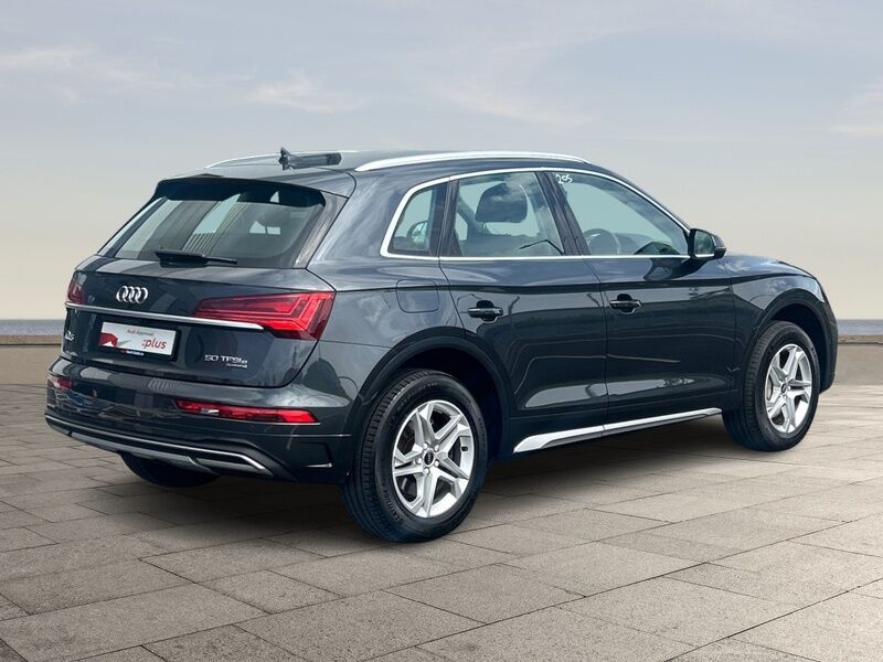 More views of Audi Q5