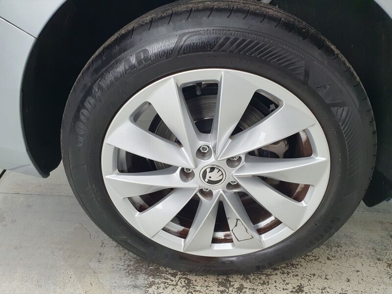 More views of Skoda Superb
