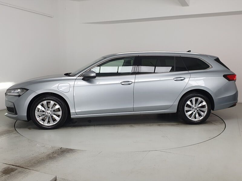 More views of Skoda Superb