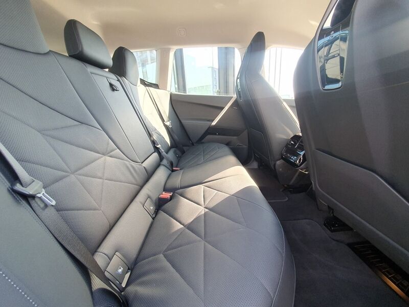 More views of BMW iX