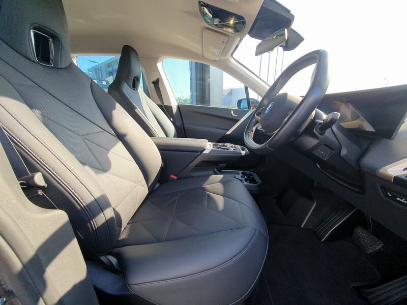 More views of BMW iX