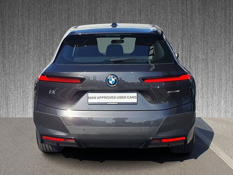 More views of BMW iX