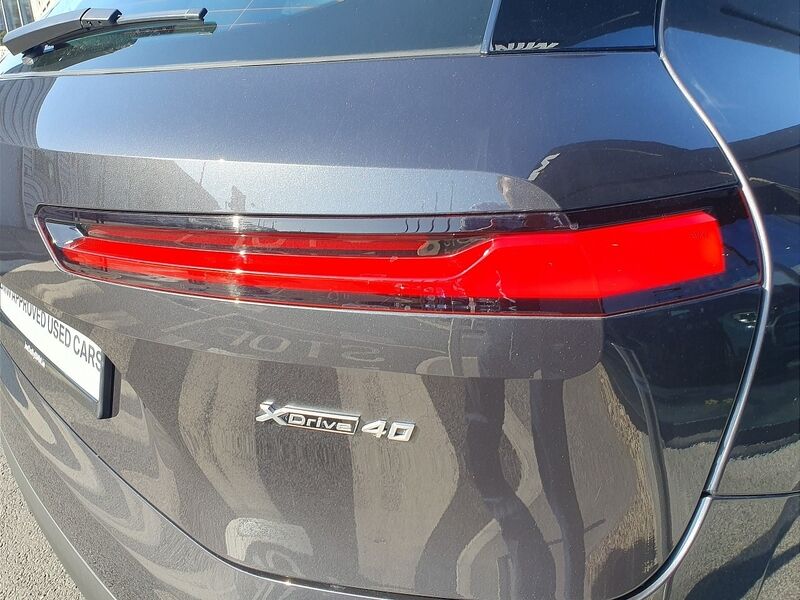 More views of BMW iX