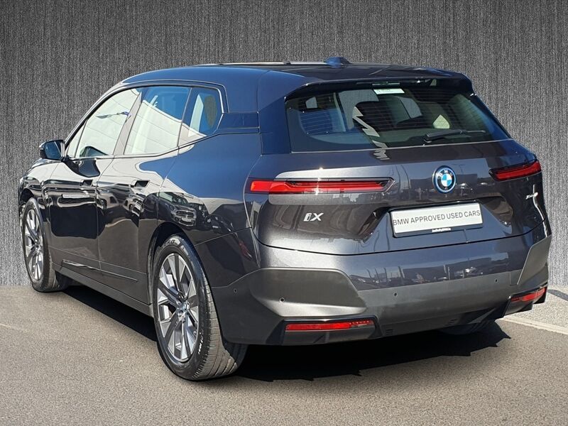 More views of BMW iX