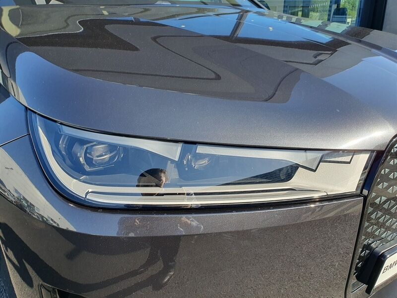 More views of BMW iX