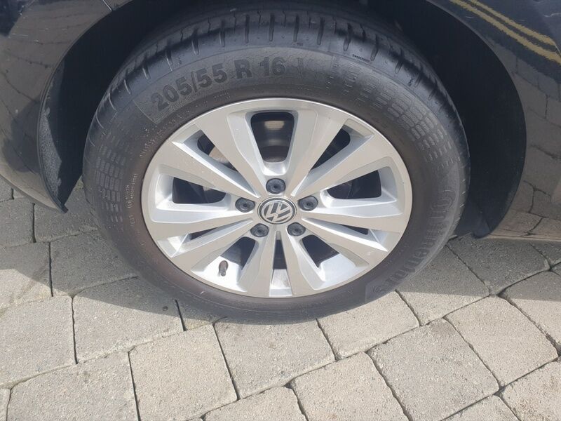 More views of Volkswagen Golf