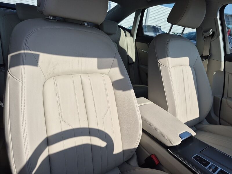 More views of Audi A6