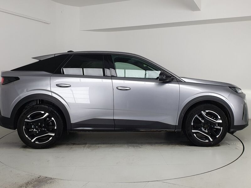 More views of Peugeot 3008