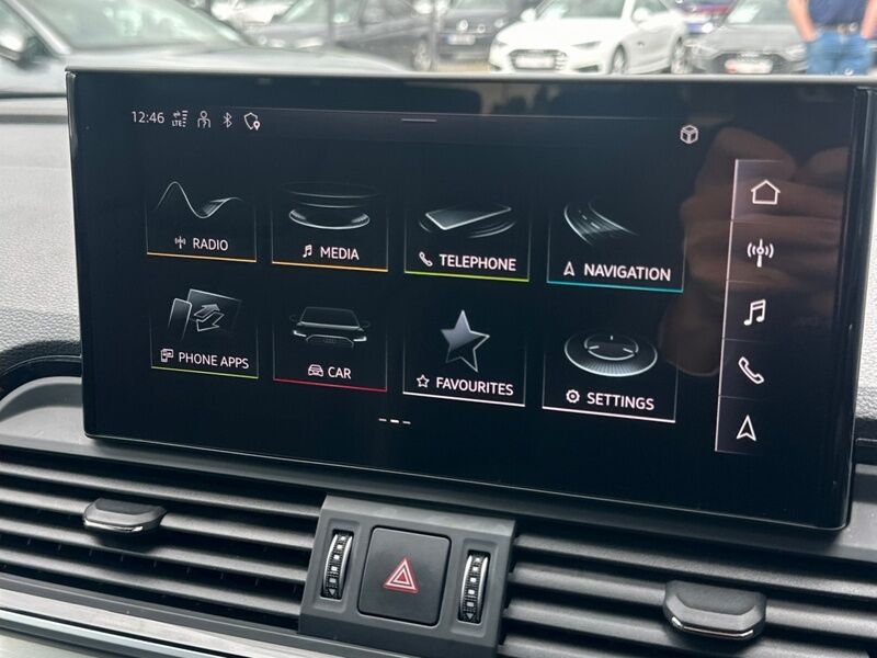 More views of Audi Q5