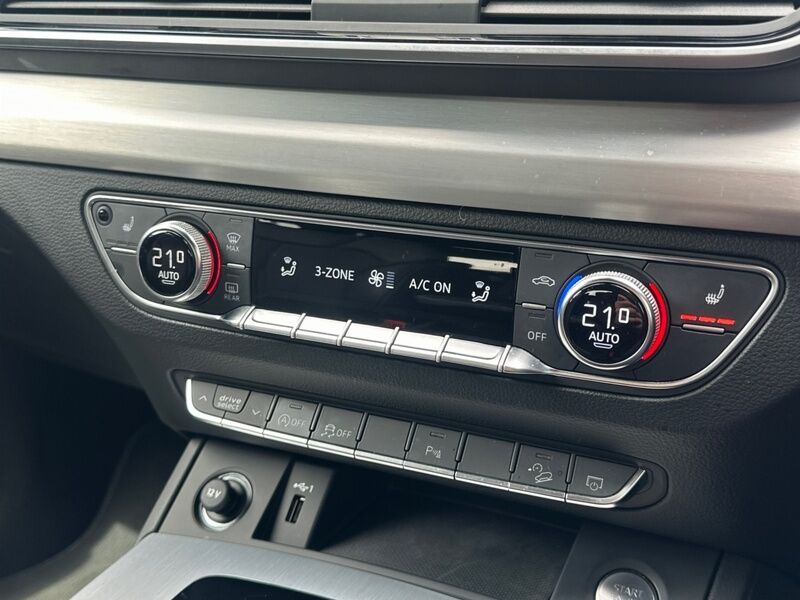More views of Audi Q5