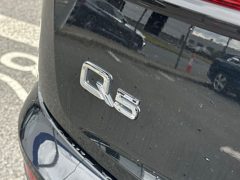 More views of Audi Q5