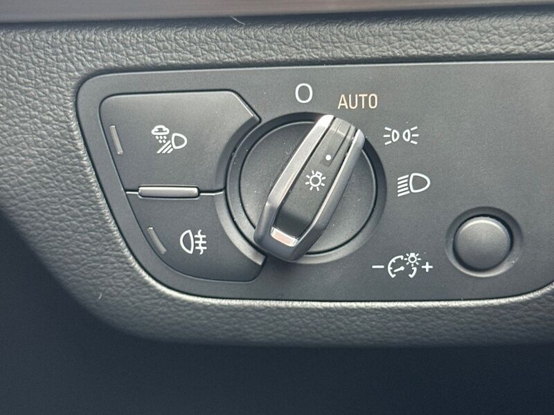 More views of Audi Q5