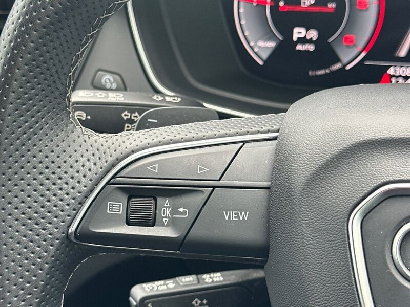 More views of Audi Q5
