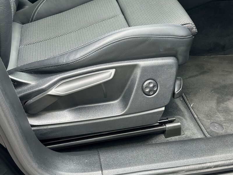 More views of Audi Q5