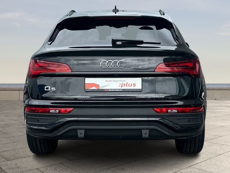 More views of Audi Q5