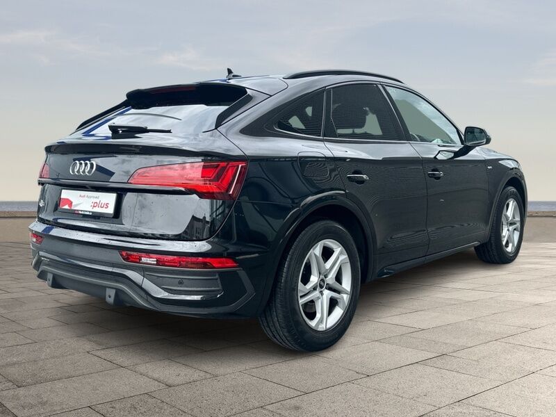 More views of Audi Q5