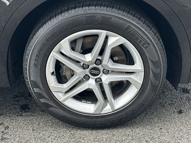 More views of Audi Q5