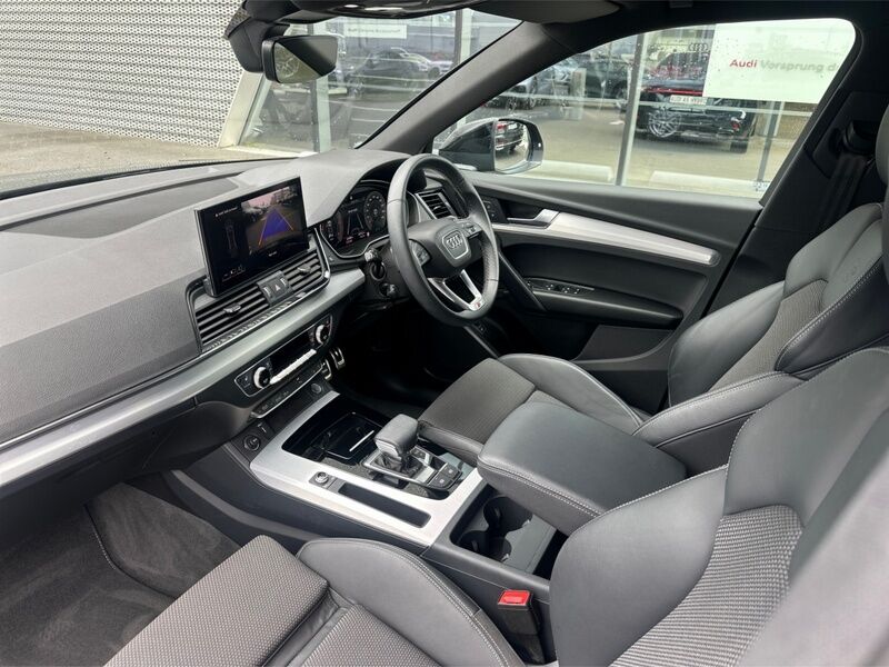 More views of Audi Q5