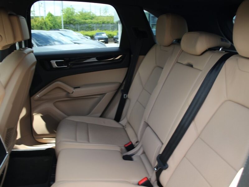 More views of Porsche Cayenne