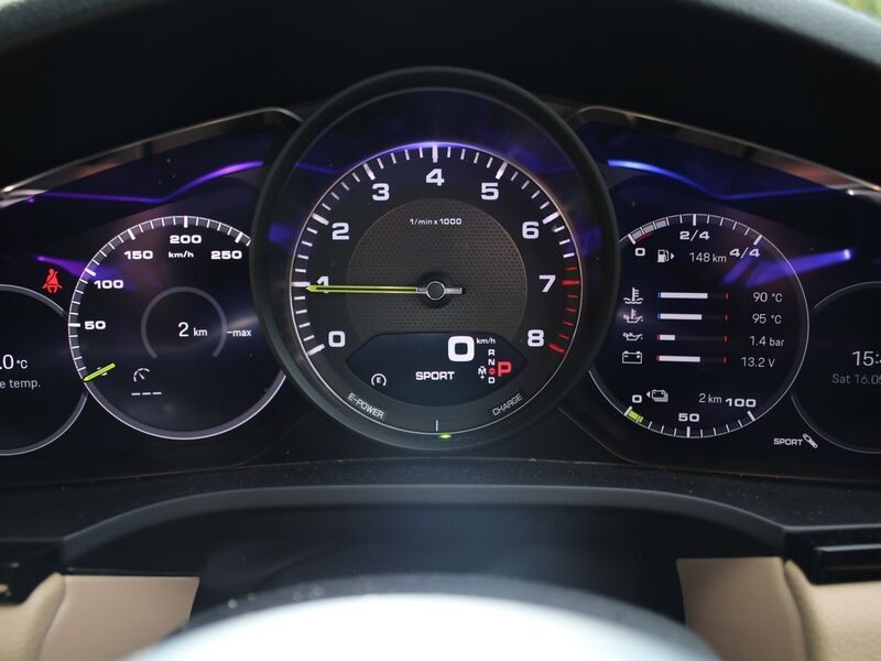 More views of Porsche Cayenne