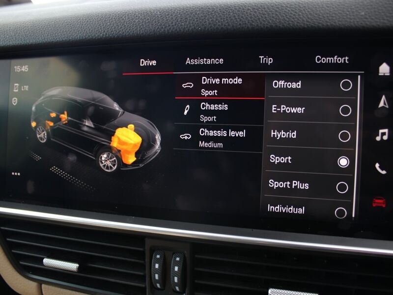 More views of Porsche Cayenne