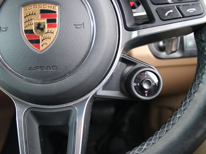 More views of Porsche Cayenne