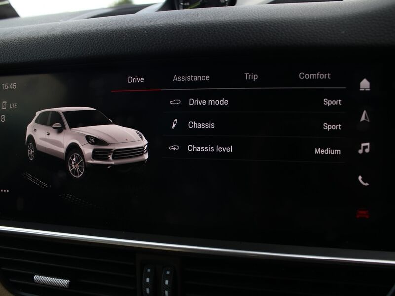 More views of Porsche Cayenne
