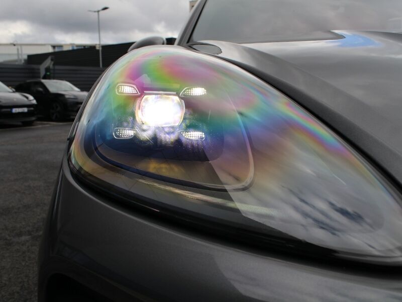 More views of Porsche Cayenne