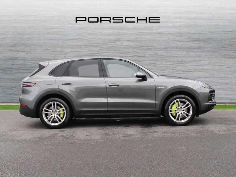 More views of Porsche Cayenne