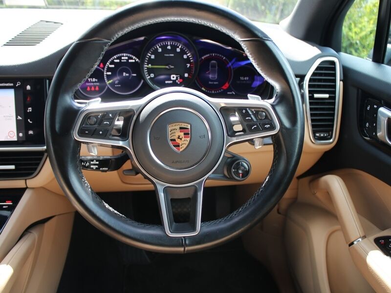 More views of Porsche Cayenne