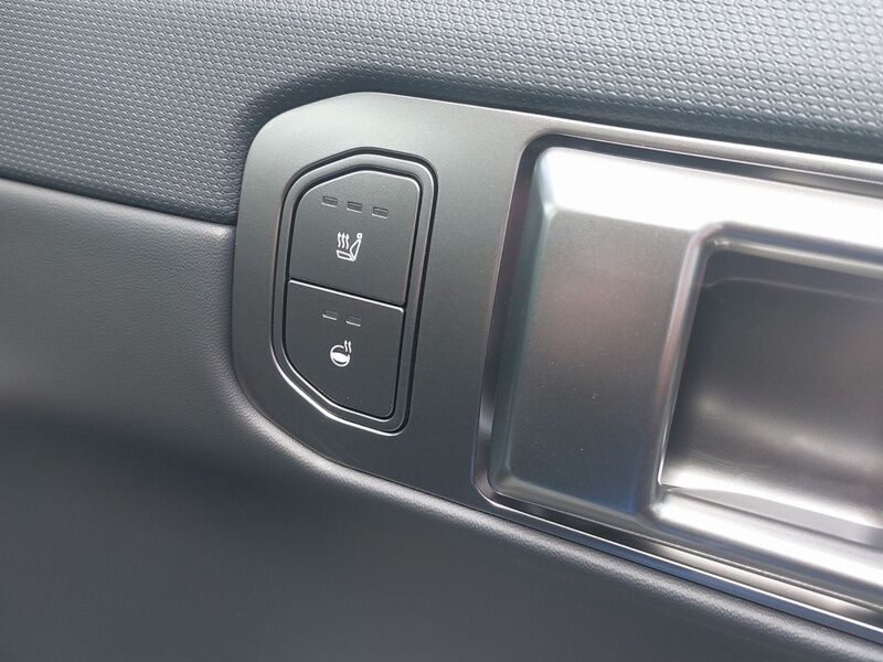More views of Kia EV4