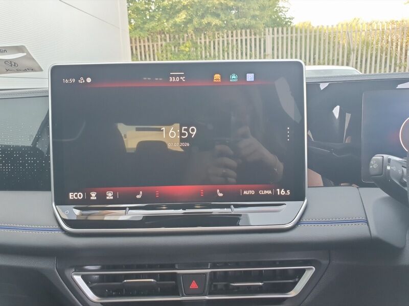 More views of Volkswagen Tiguan