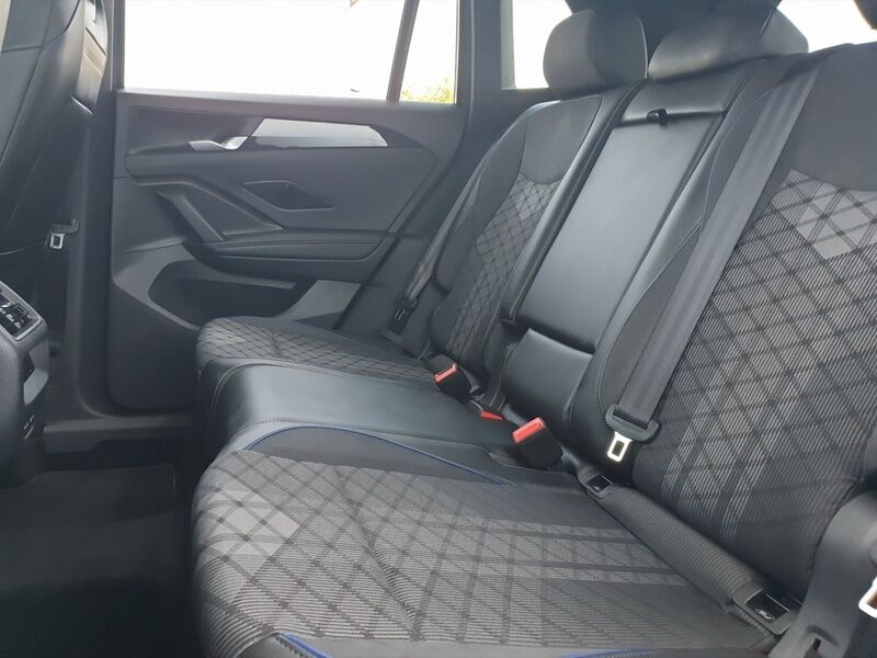 More views of Volkswagen Tiguan