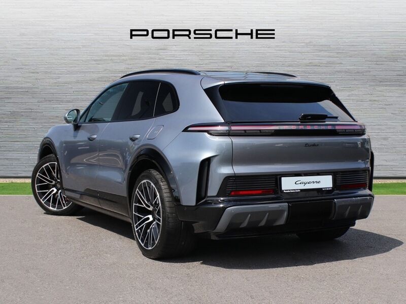 More views of Porsche Cayenne