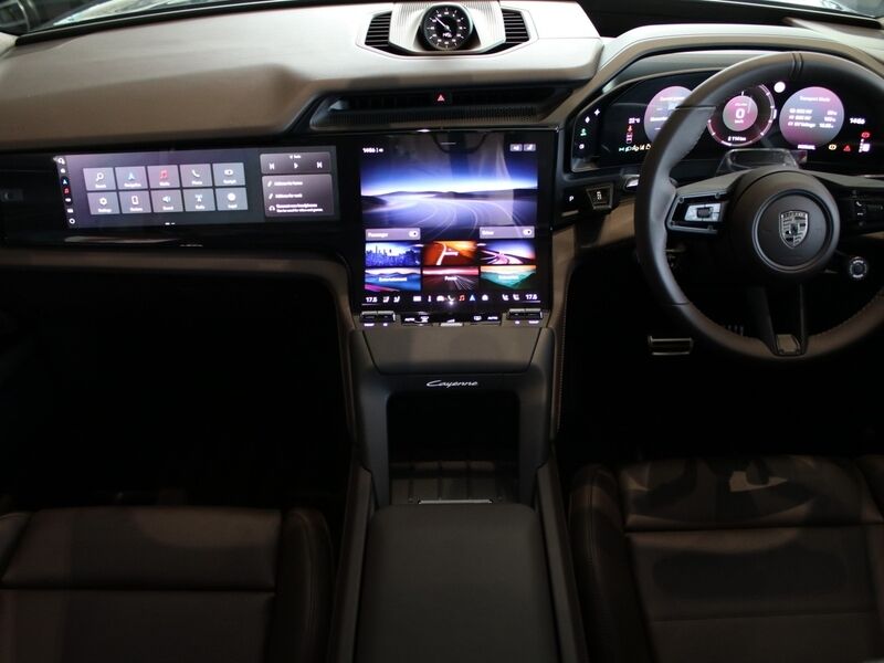More views of Porsche Cayenne