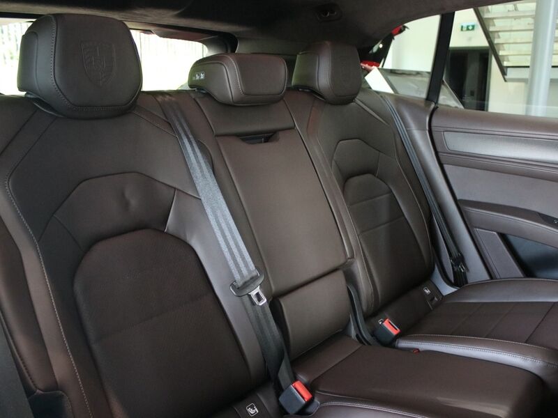 More views of Porsche Cayenne