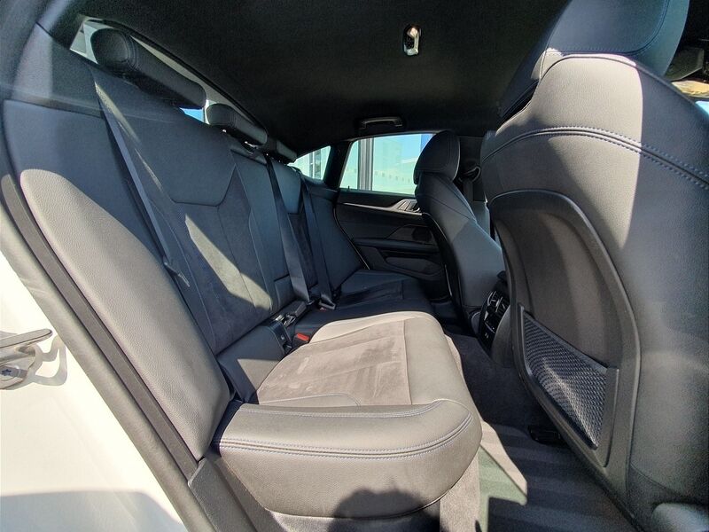 More views of BMW i4
