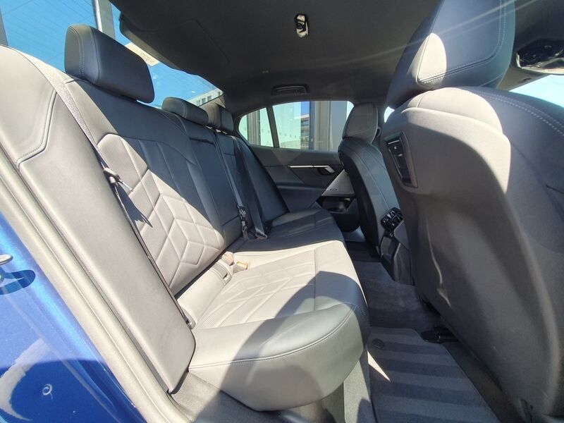 More views of BMW i5