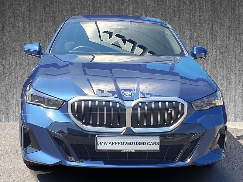 More views of BMW i5