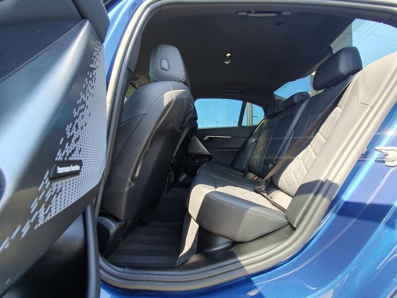More views of BMW i5
