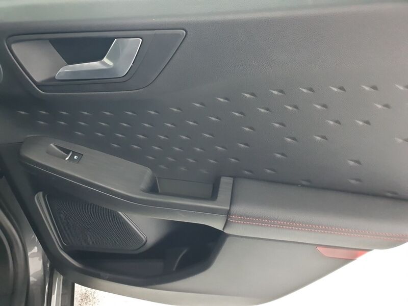 More views of Ford Kuga