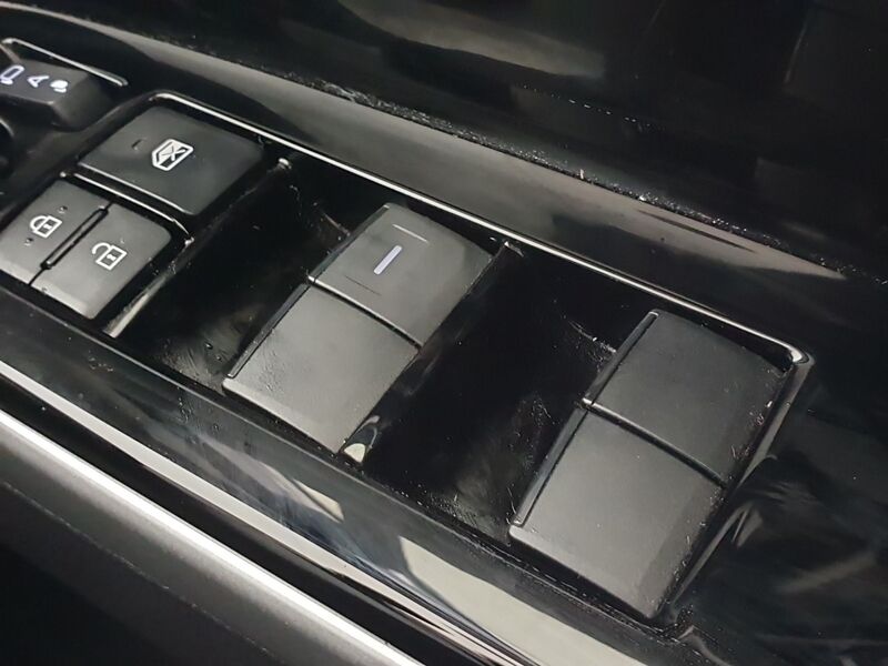 More views of Subaru Solterra