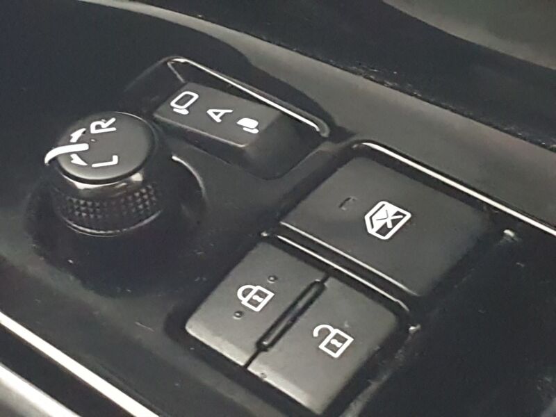 More views of Subaru Solterra