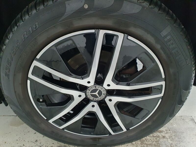 More views of Mercedes-Benz GLA