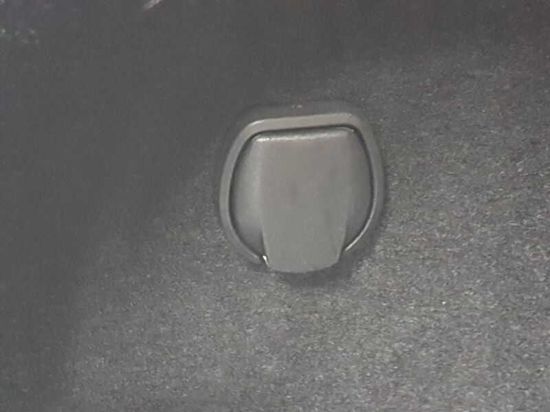 More views of Mercedes-Benz GLA