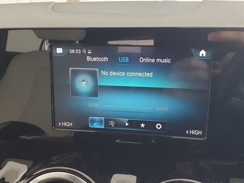 More views of Mercedes-Benz GLA